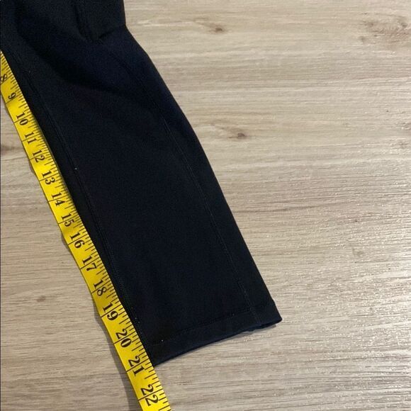 Lululemon Black Speed Up Crop 21” Leggings Size 4 for Running - Picture 11 of 11